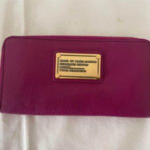 Marc Jacobs Accordion Zip Wallet